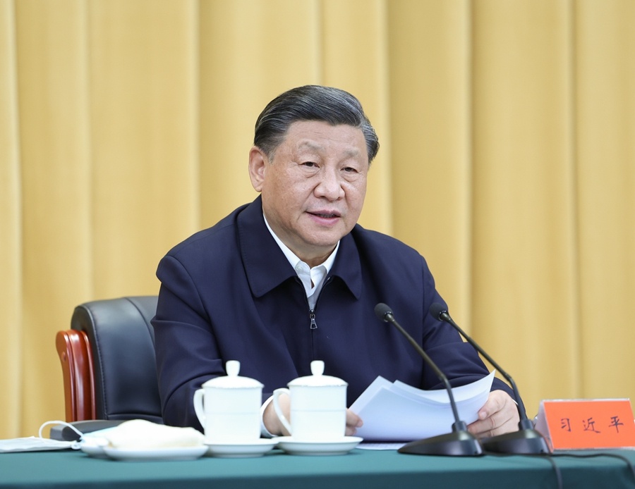 共同致力创制属于我们这个时期的新文化——习近平总书记在文化传承发展座谈会上的重要讲话为负担新的文化使命指明前进方向