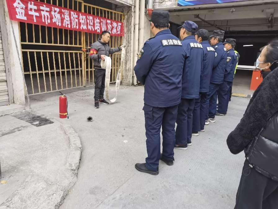 6588d9ecb0af2.png 三台集润公司组织发展地震安全应急演练1.png