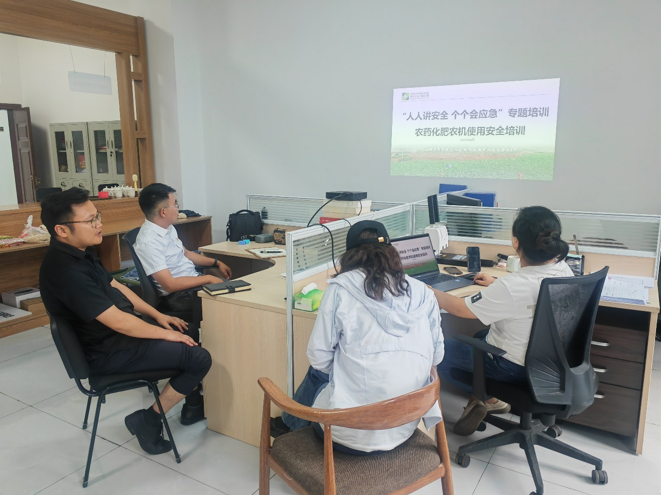 种芯农业组织发展“人人讲安全 个个会应急”专题培训.png