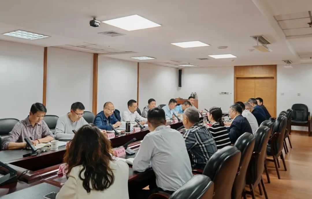 688861e8d0681.jpg 4.15种业集团与绵阳市当局召开政企合作对接座谈会.jpg